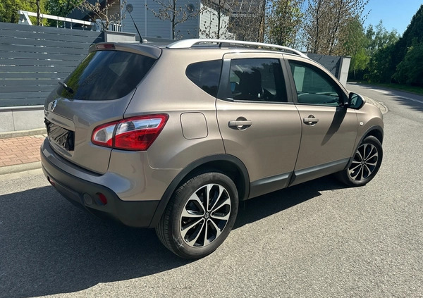 Nissan Qashqai cena 38500 przebieg: 173240, rok produkcji 2012 z Katowice małe 326